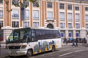Bus vor dem Touristenbüro in Lille